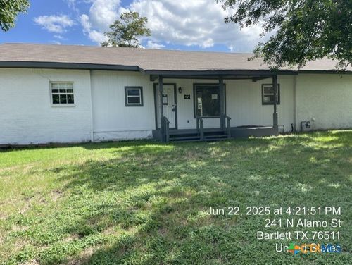 543 W Davilla St, Bartlett, TX, 76511 | Card Image