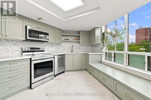 411-1101 Steeles Ave W, North York, ON, M2R3W5 | Card Image