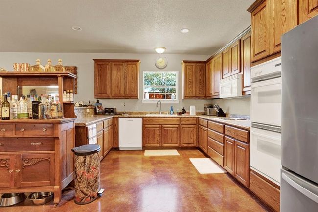 3681 K2 Rd, House other with 4 bedrooms, 2 bathrooms and 1 parking in Mountain Home TX | Image 9