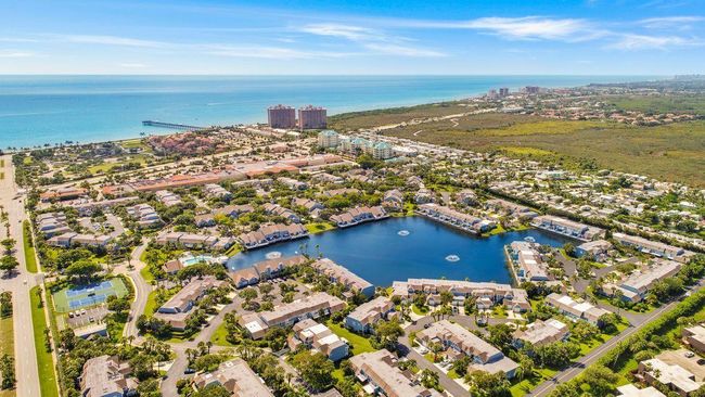 111 Ocean Dunes Cir, Condo with 2 bedrooms, 3 bathrooms and null parking in Jupiter FL | Image 21