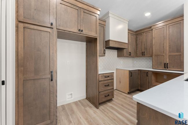 8621 W Shoreline Pl, Townhouse with 3 bedrooms, 3 bathrooms and null parking in Sioux Falls SD | Image 6