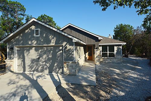 197 Bogi St, Canyon Lake, TX, 78133-2044 | Card Image