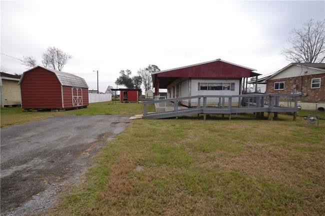 3924 Highway 90 E, House other with 3 bedrooms, 2 bathrooms and null parking in Des Allemands LA | Image 5