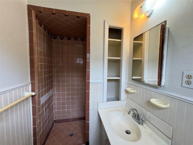 221 W Monterey St, House other with 2 bedrooms, 1 bathrooms and null parking in Denison TX | Image 33