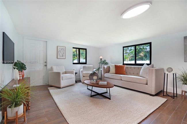 1770 Sw 32 Nd Ct, House other with 3 bedrooms, 2 bathrooms and null parking in Fort Lauderdale FL | Image 13