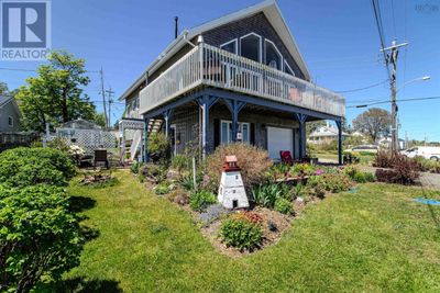 389 Water St, Home with 3 bedrooms, 2 bathrooms and null parking in Westport NS | Image 2