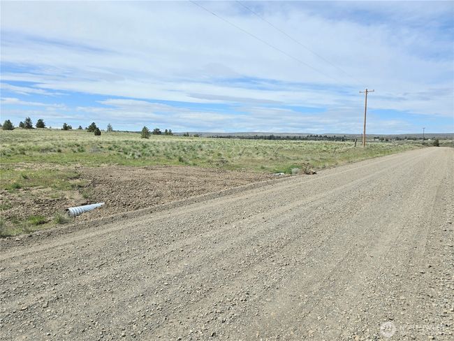 180 Middle Rd, Home with 0 bedrooms, 0 bathrooms and null parking in Bickleton WA | Image 4