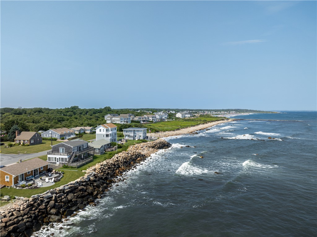 Major Arnold Rd, Narragansett, RI 02882