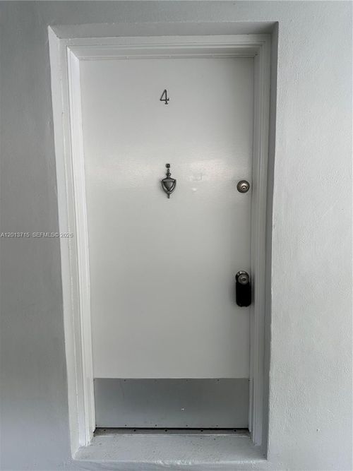 4-24 Calabria Ave, Coral Gables, FL, 33134-3101 | Card Image