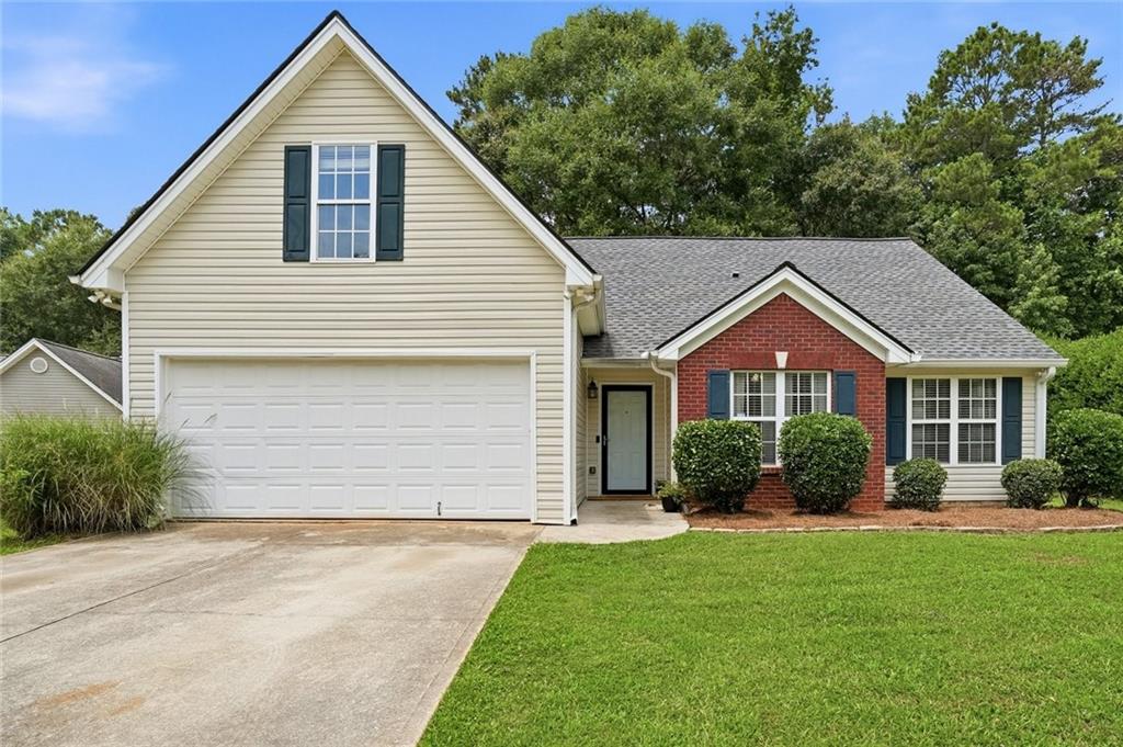 Residential in Flowery Branch