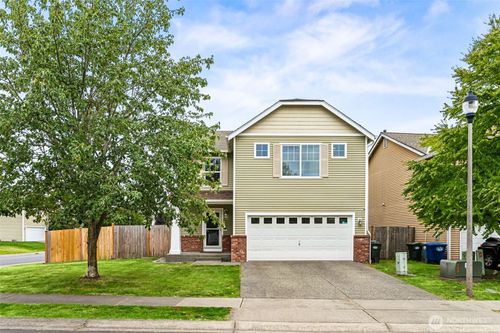 9410 Country Hollow Drive E, Puyallup, WA, 98375 | Card Image