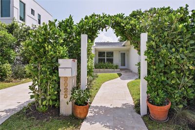 9025 Hawthorne Ave, House other with 4 bedrooms, 3 bathrooms and null parking in Surfside FL | Image 1