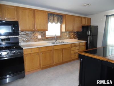 512 16 Th Avenue, House other with 1 bedrooms, 1 bathrooms and null parking in Fulton IL | Image 3