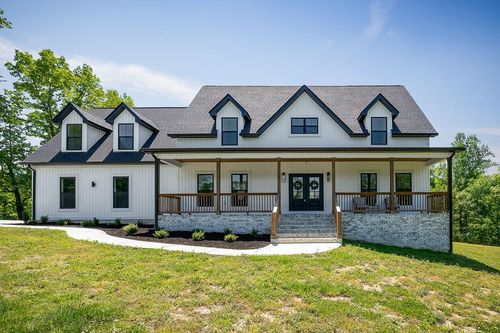 250 Dyer Ridge Rd, Baxter, TN, 38544-3818 | Card Image