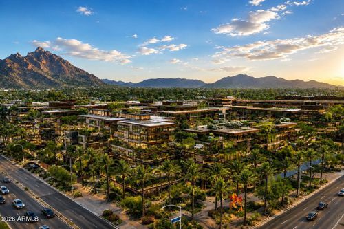 2008-7161 E Rancho Vista Dr, Scottsdale, AZ, 85251-1495 | Card Image