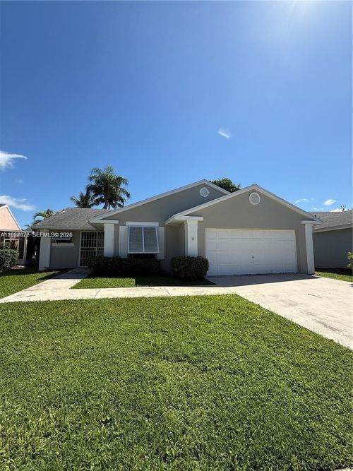 665-665 Se 25th Ln, HOMESTEAD, FL, 33033-5223 | Card Image