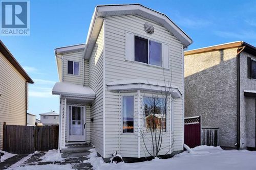 7328 59 Ave, Red Deer, AB, T4P3L9 | Card Image