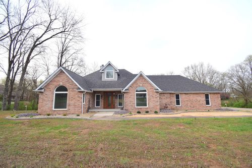 12139 E Hutchison Rd, Mount Vernon, IL, 62864-7867 | Card Image