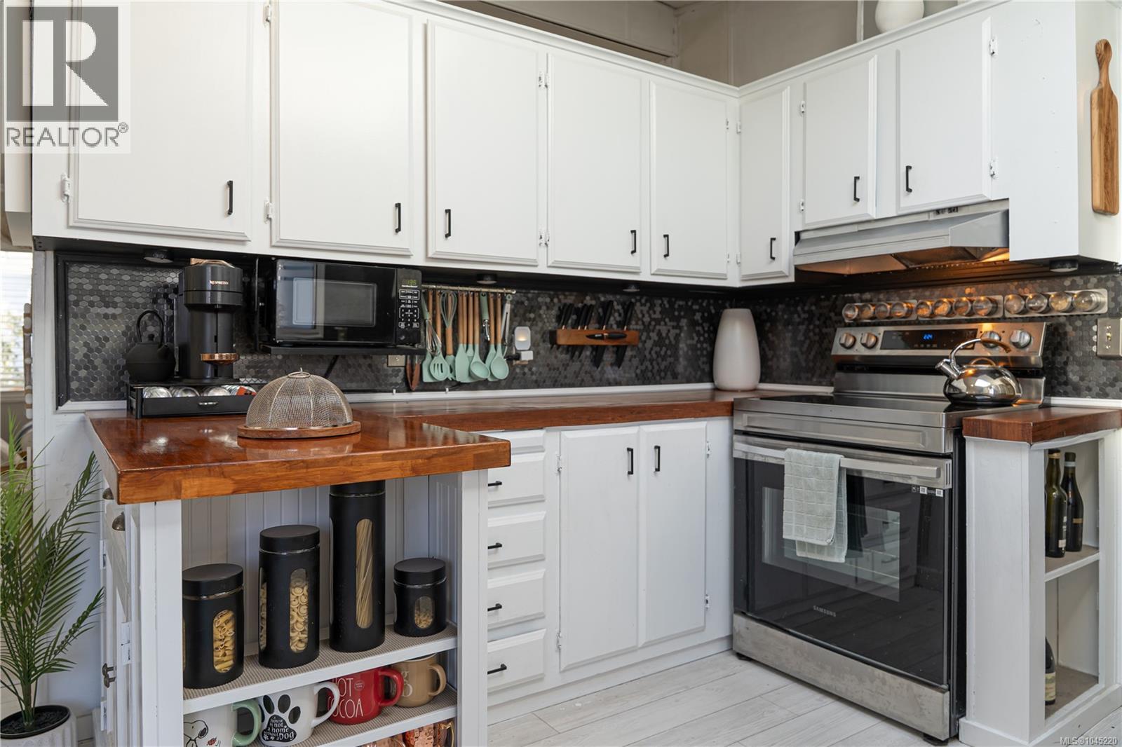 Residential in Central Saanich 4