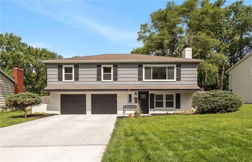 9248 Wedd St, Overland Park, KS, 66212-4949 | Card Image