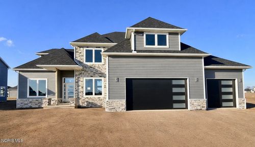 122 Wellington Pl, Perrysburg, OH, 43551-9801 | Card Image