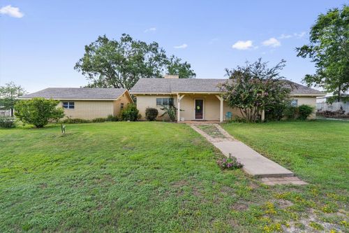 168 Bastrop St, McDade, TX, 78650-5125 | Card Image
