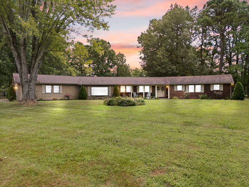 125 Whispering Oaks, Morehead, KY, 40351-8730 | Card Image