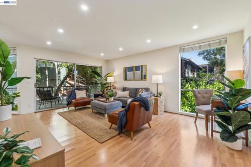 406-2700 Le Conte Ave, Berkeley, CA, 94709-1376 | Card Image