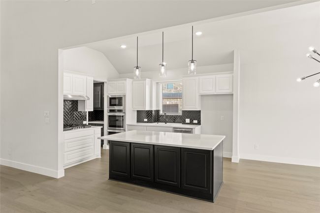 07. 1317 Flamingo - Kitchen (2) | Image 15