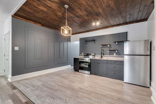 5-43 Manitoba St, Bracebridge, ON, P1L2A9 | Card Image