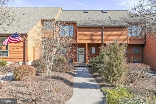 256 Tecumseh Trl, HEDGESVILLE, WV, 25427-3858 | Card Image