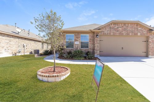 2205 Sadlers Creek Ln, Fort Worth, TX, 76108-2090 | Card Image