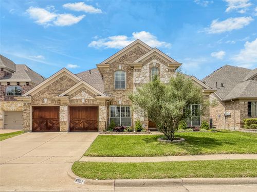 6951 Sea Harbor Dr, Grand Prairie, TX, 75054-7281 | Card Image