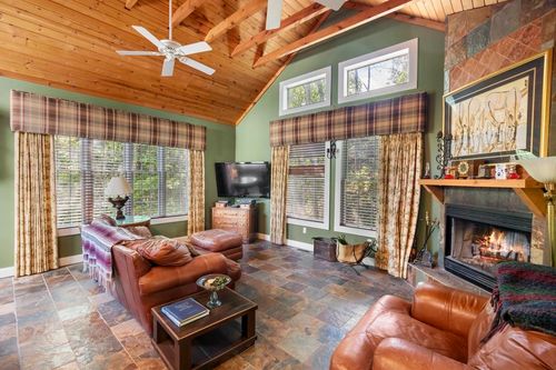214 Newman St, Charlevoix, MI, 49720-3200 | Card Image