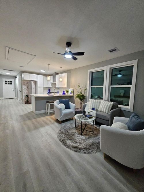 3241 Reeves St, Houston, TX, 77004-3518 | Card Image