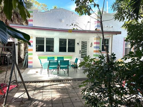 705 N Palmway, Lake Worth Beach, FL, 33460-2711 | Card Image