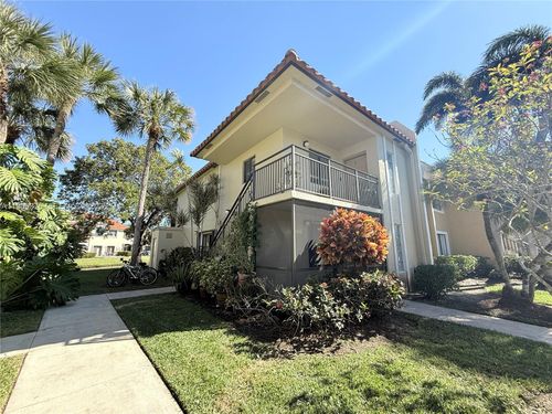 apt-201-432 Lakeview Dr, Weston, FL, 33326-2463 | Card Image