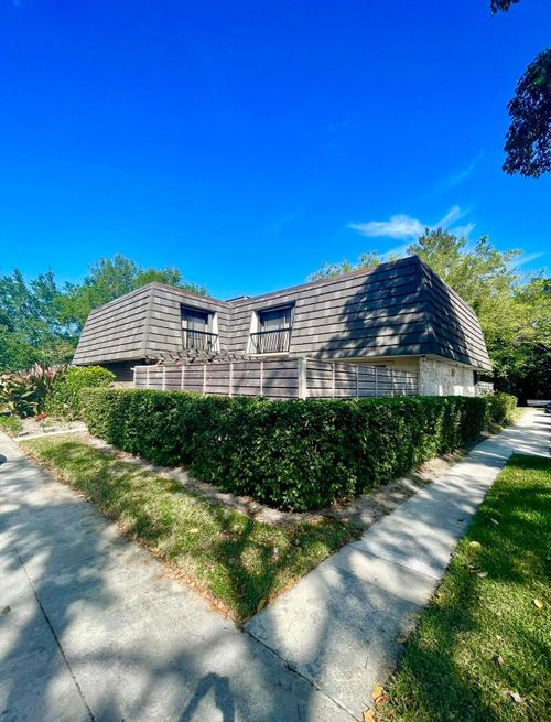 903 9th Ter, Palm Beach Gardens, FL, 33418-3608 | Card Image