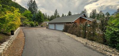 1661 N 25 Hwy, Home with 3 bedrooms, 3 bathrooms and null parking in Evans WA | Image 3