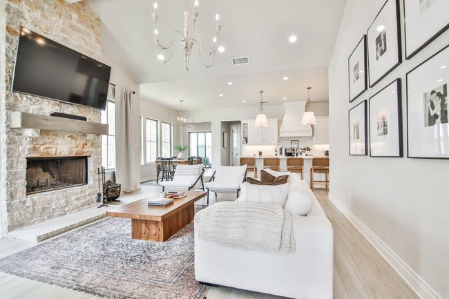 6903 18 Th St, House other with 3 bedrooms, 2 bathrooms and null parking in Lubbock TX | Image 5