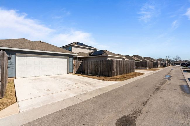 115 Oakdale Meadows Ln, House other with 3 bedrooms, 2 bathrooms and 2 parking in Hutto TX | Image 26