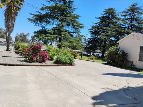 271 Park Ave, Banning, CA, 92220 | Card Image