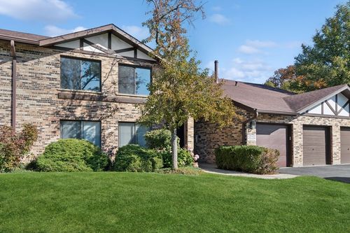 2c-6254 Trinity Drive, Lisle, IL, 60532 | Card Image