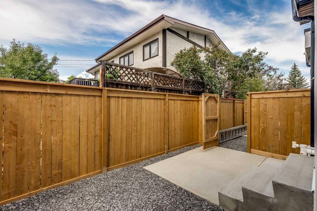 3927 65 St Nw, Townhouse with 3 bedrooms, 3 bathrooms and 1 parking in Calgary AB | Image 29