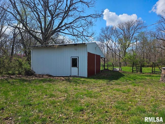 13973 Halliday Rd, Home with 2 bedrooms, 1 bathrooms and null parking in Plainview IL | Image 7