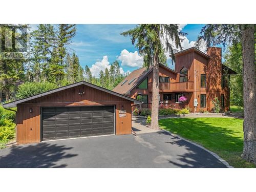 4725 Copper Cres, Windermere, BC, V0B2L2 | Card Image