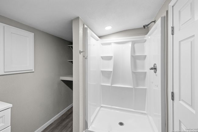3041 Fm 3335, House other with 5 bedrooms, 3 bathrooms and null parking in Stockdale TX | Image 37