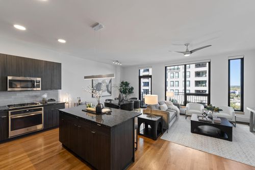 unit-922-1240 S 2nd St, Minneapolis, MN, 55415-2628 | Card Image
