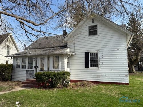 319 W High St, Hicksville, OH, 43526-1033 | Card Image