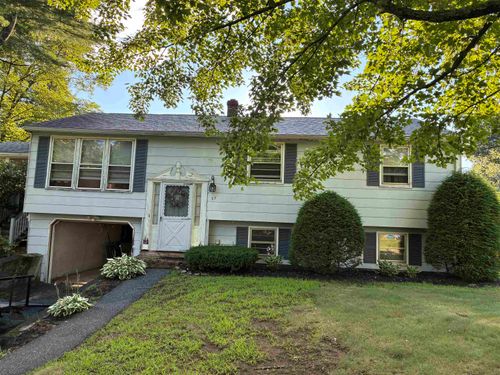 37 Lou Ave, Salem, NH, 03079-2326 | Card Image